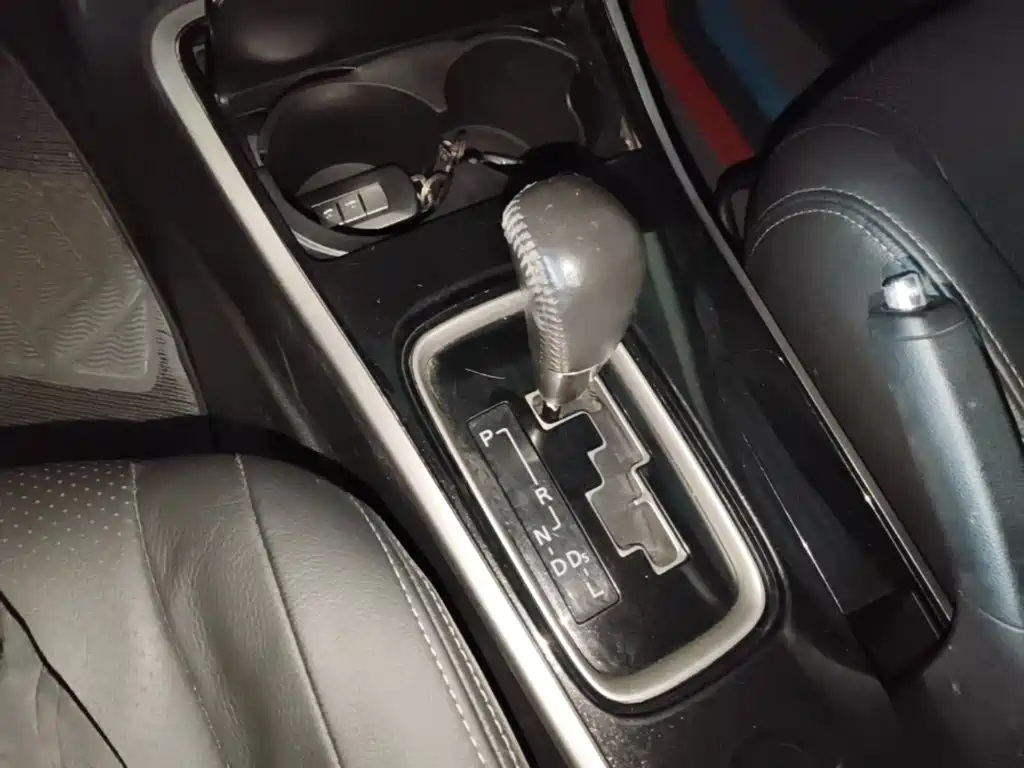 Mitsubishi Outlander 2017 — фото 14
