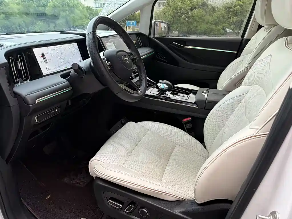 GAC Motor Trumpchi E9 2023 — фото 9