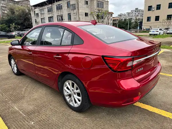 Roewe i5 2020