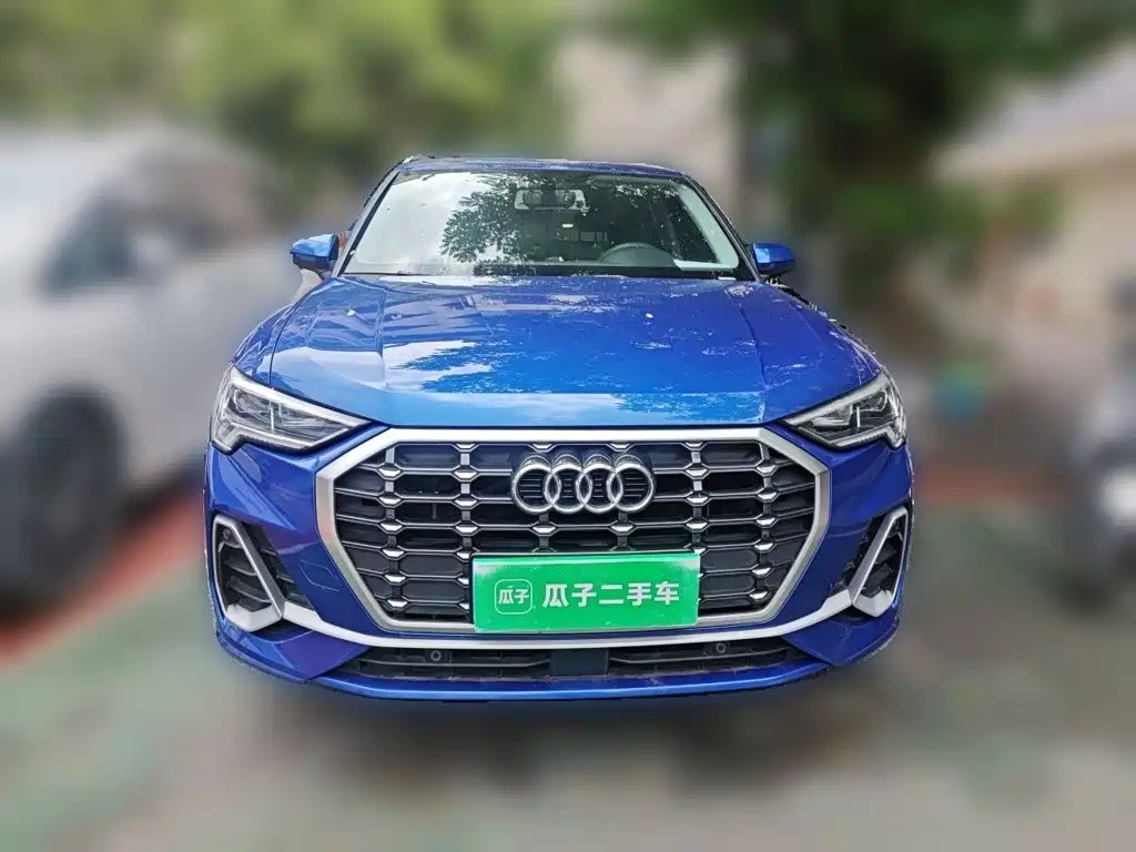 Audi Q3 2020 — фото 24