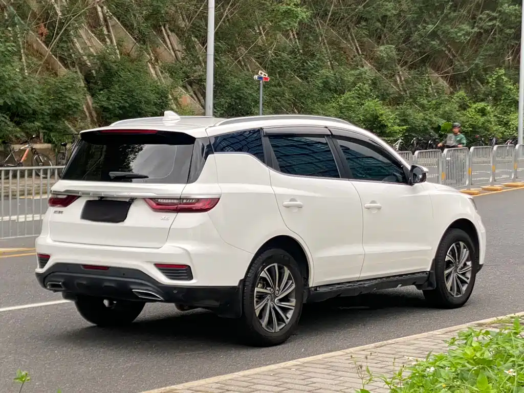 Geely Vision X6 2019 — фото 4