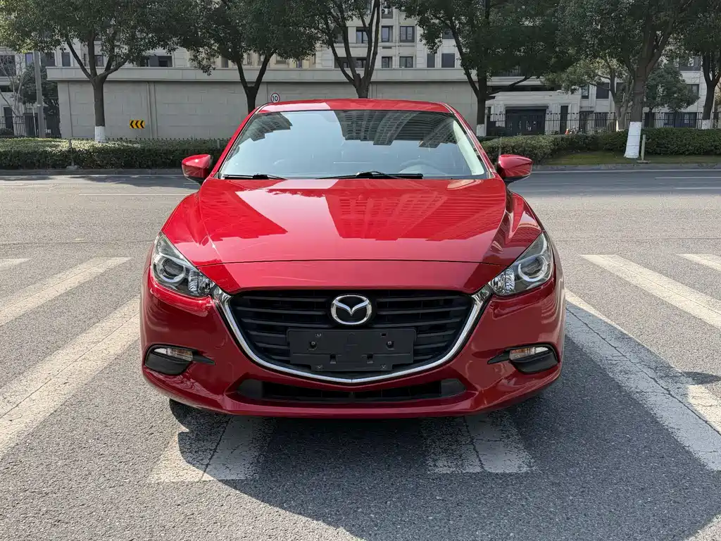 Mazda 3 Axela 2019 — фото 2