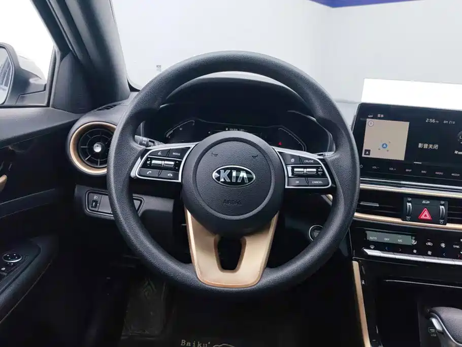 Kia K3 2019 — фото 15