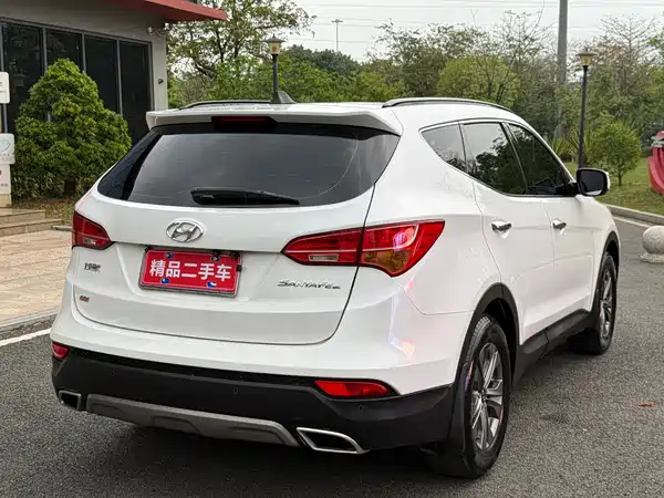 Hyundai Santa Fe 2013