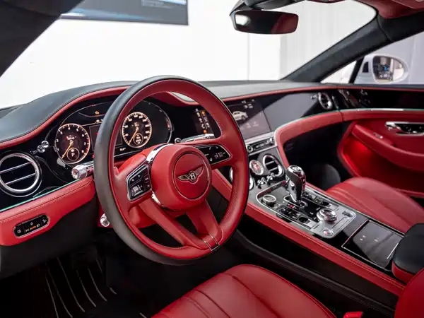 Bentley Continental 2021