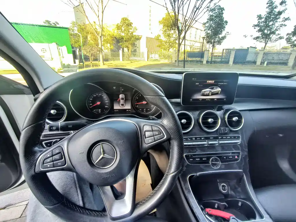 Mercedes-Benz C-Class 2018 — фото 14