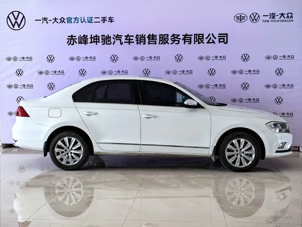 Volkswagen Bora 2021