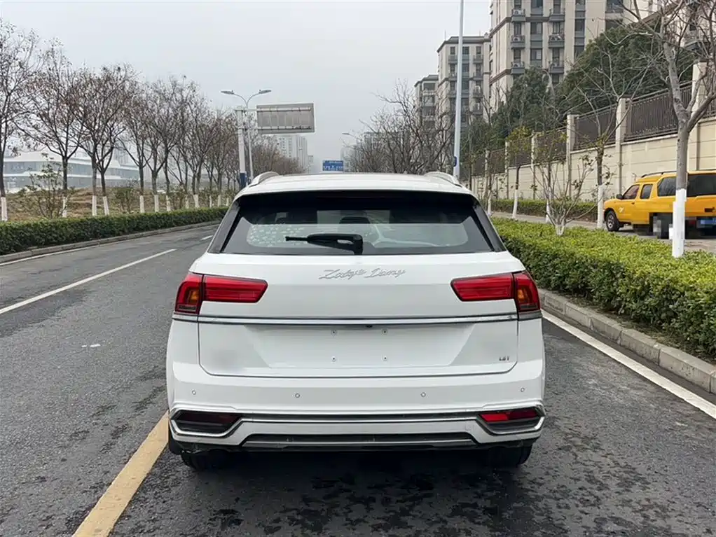 Zotye X7 2017 — фото 11