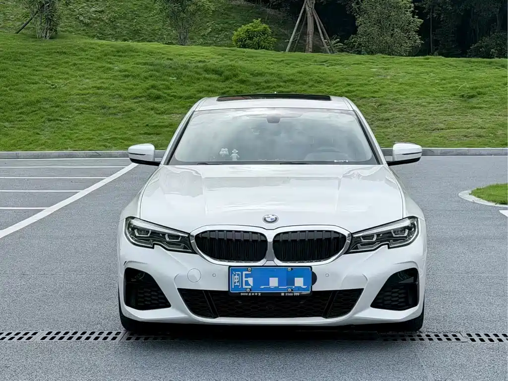 BMW 3 Series 2021