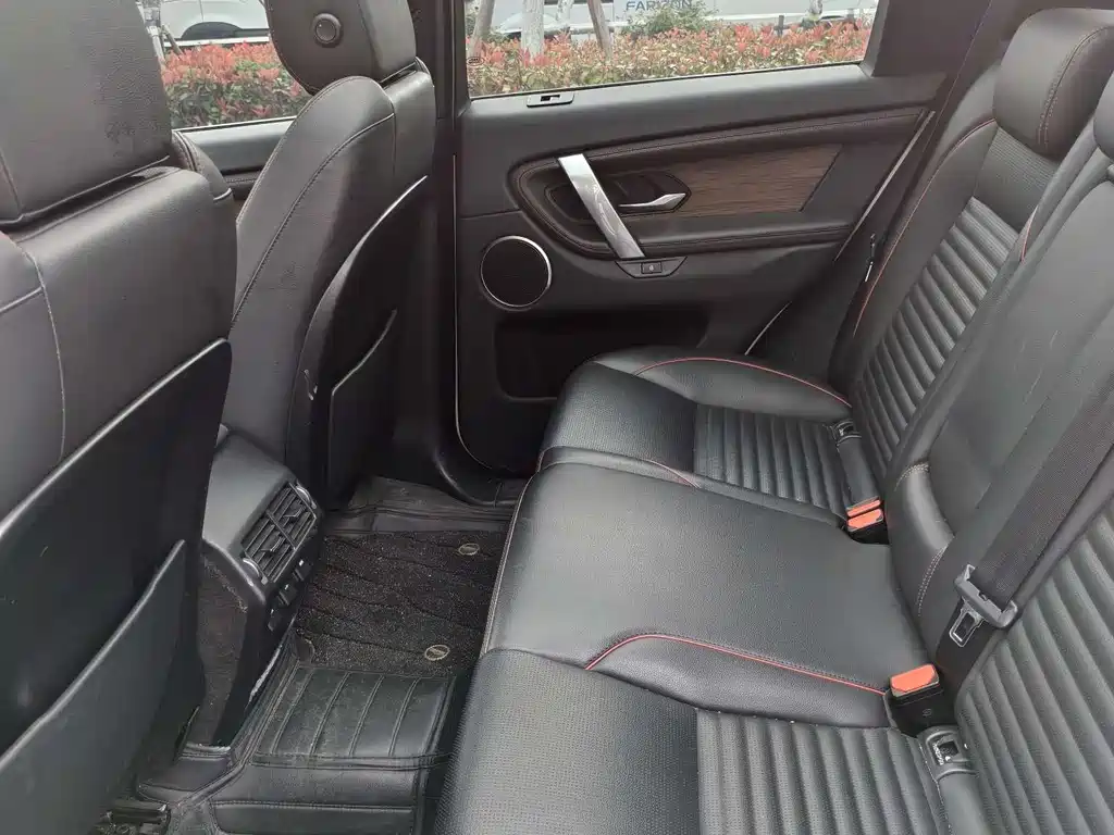 Land Rover Discovery Sport 2022 — фото 10