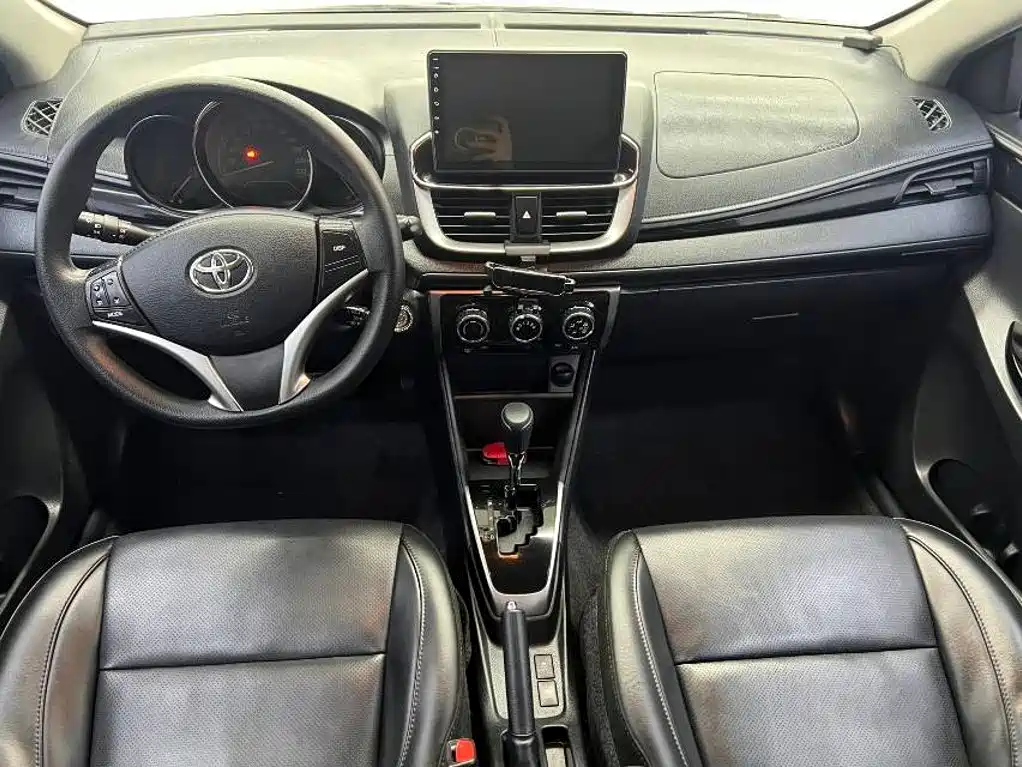 Toyota Yaris L 2022 — фото 15