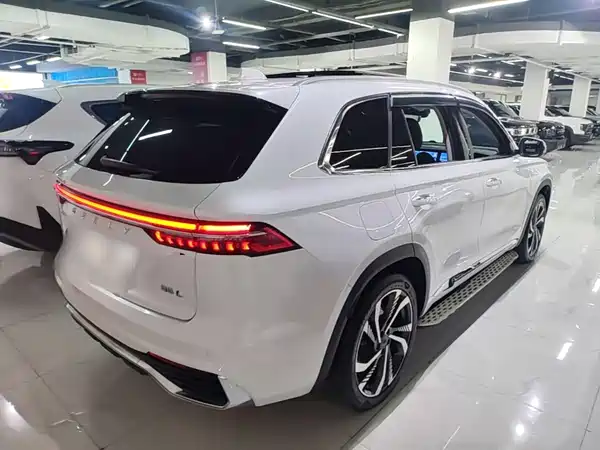 Geely Xingyue L 2024