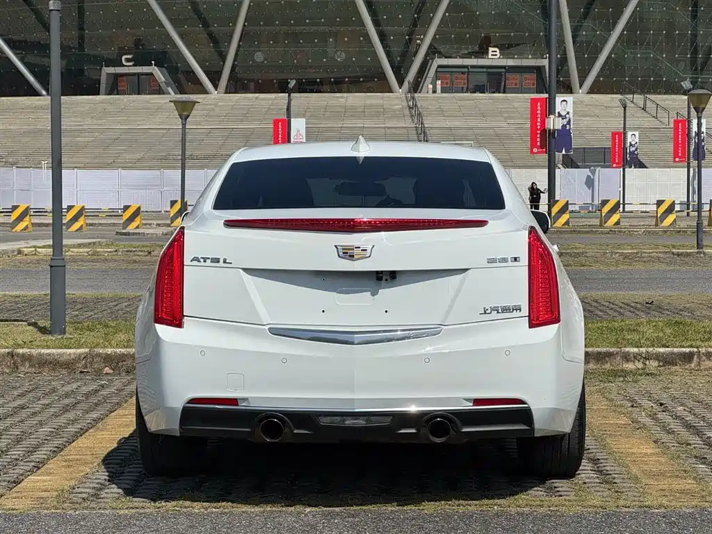 Cadillac ATS-L 2018 — фото 25