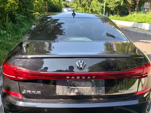 Volkswagen Passat 2023