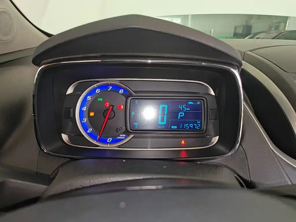 Chevrolet Trax 2015 — фото 12