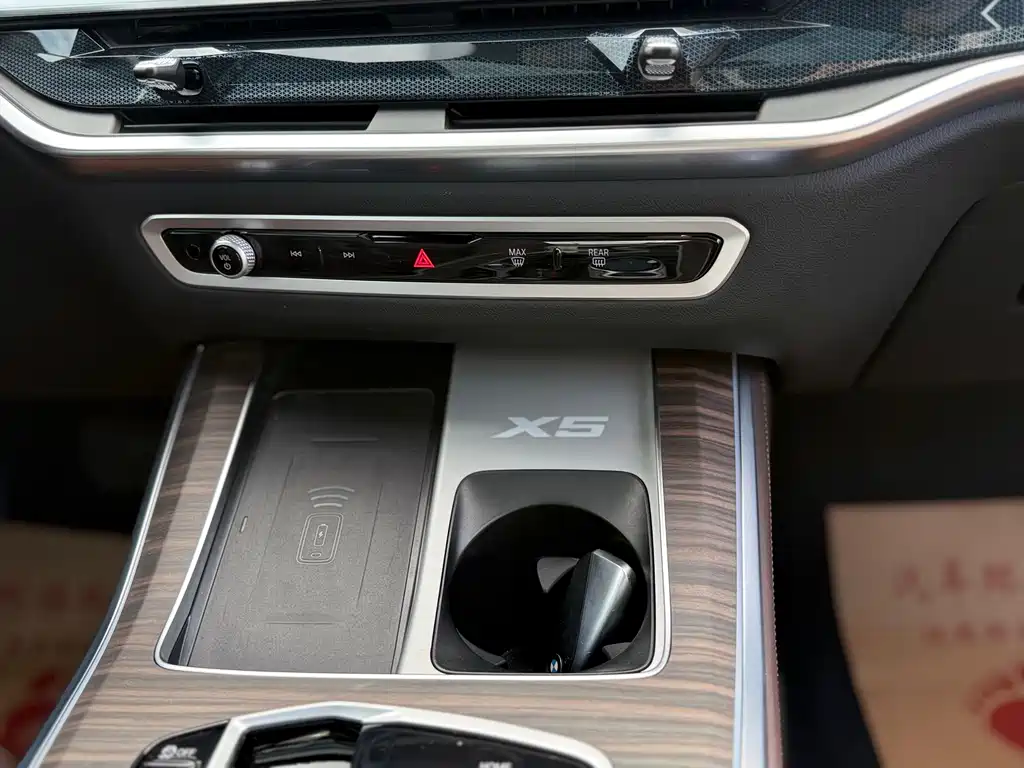 BMW X5 2025 — фото 15