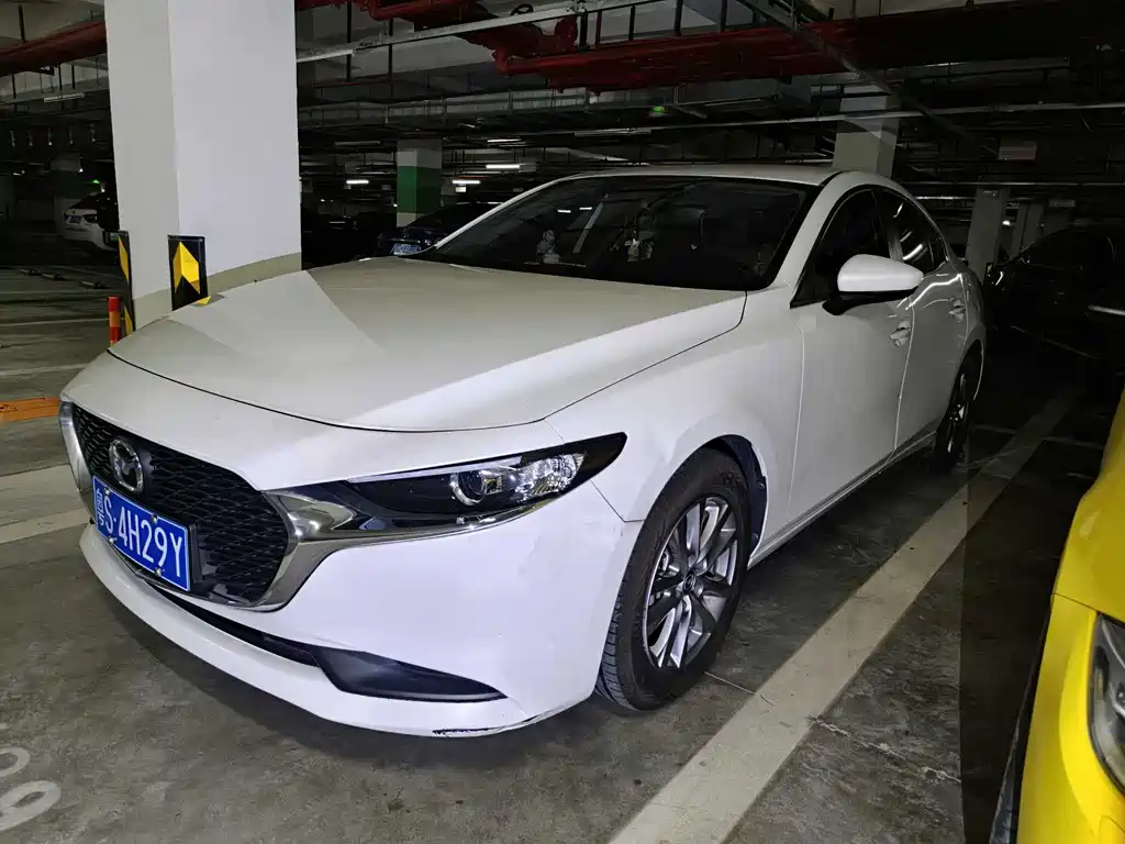 Mazda 3 Axela 2023