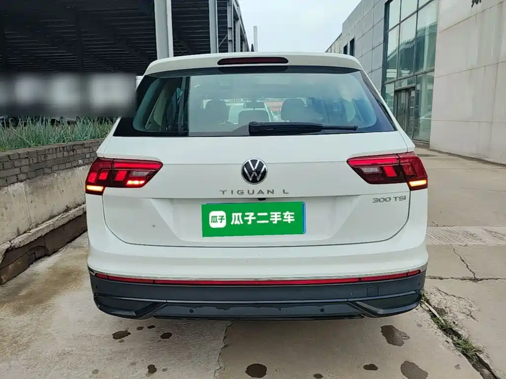 Volkswagen Tiguan L 2024