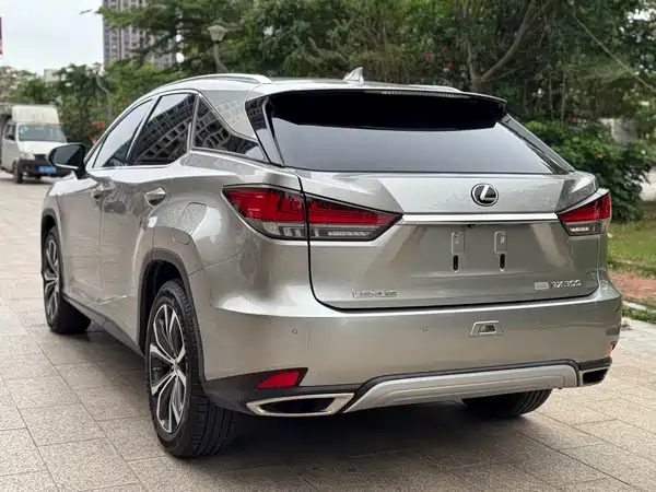 Lexus RX 2019