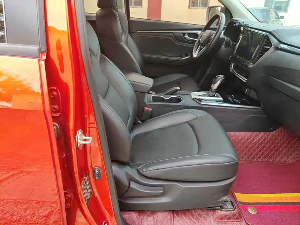 Isuzu D-MAX 2022 — фото 25