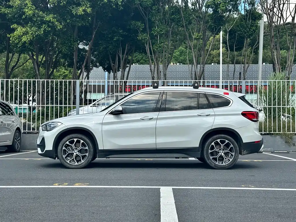 BMW X1 2020 — фото 3