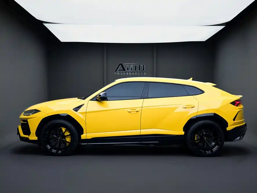 Lamborghini Urus 2022 — фото 3