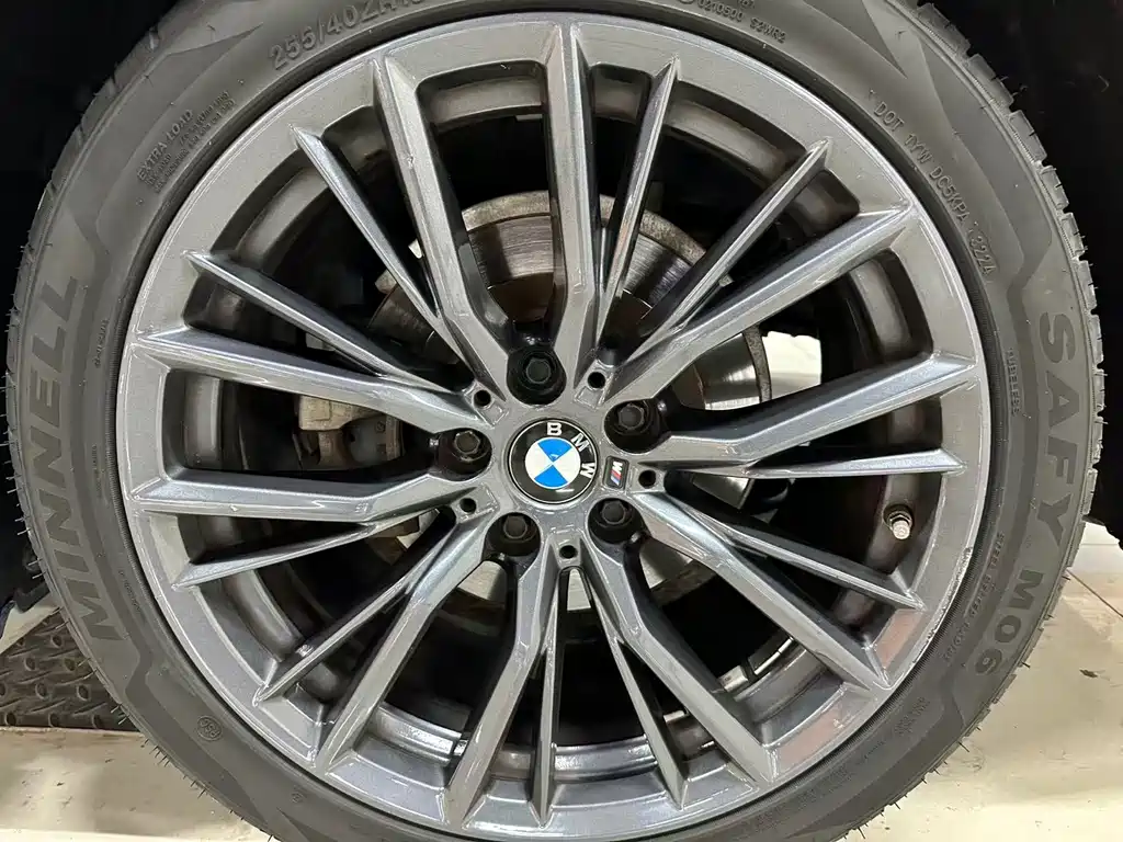 BMW 3 Series 2021 — фото 15