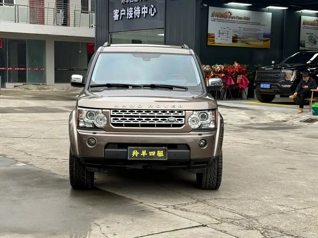 Land Rover Discovery 2013