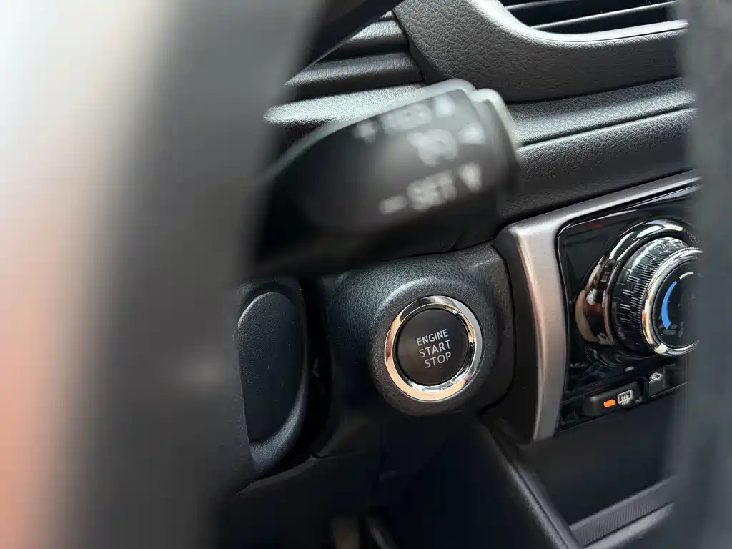 Toyota Yaris L 2022 — фото 14