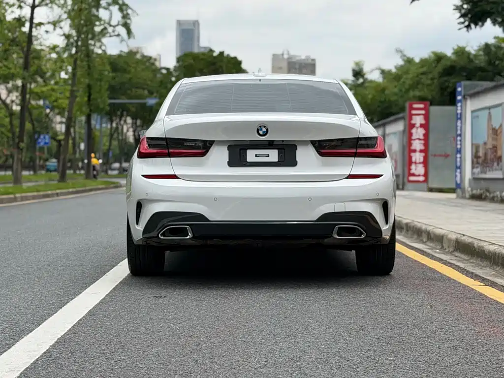 BMW 3 Series 2022