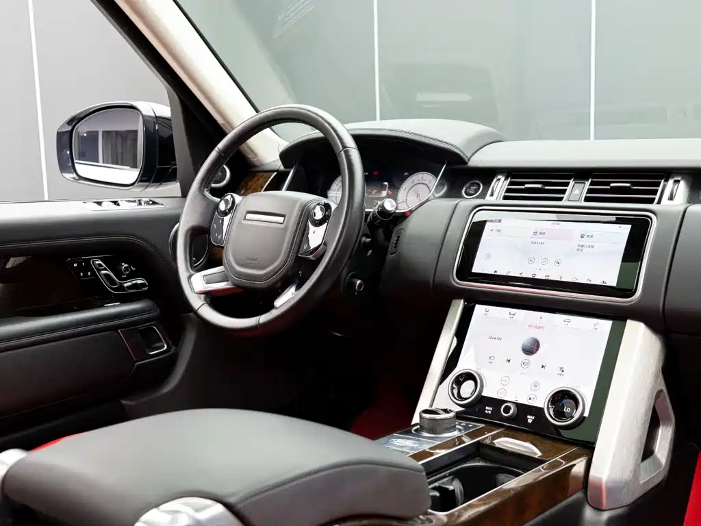 Land Rover Range Rover 2020 — фото 15