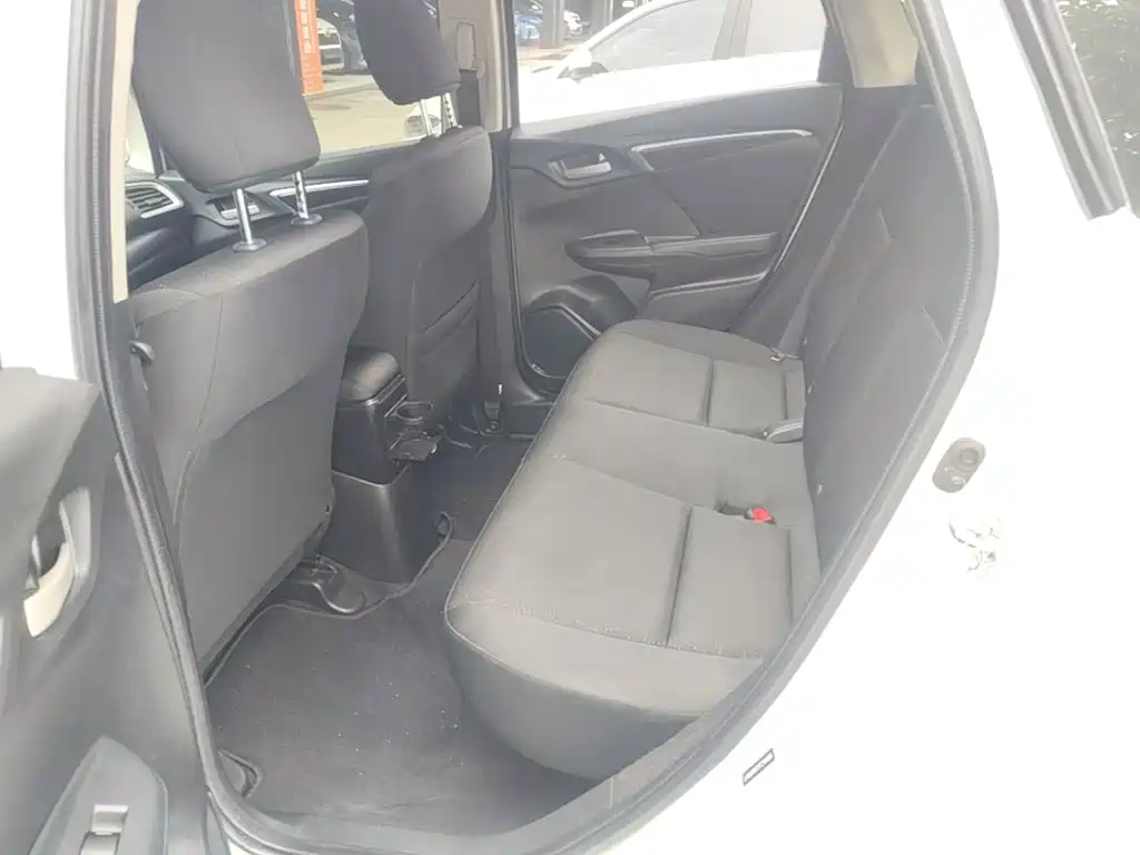 Honda Fit 2015 — фото 17