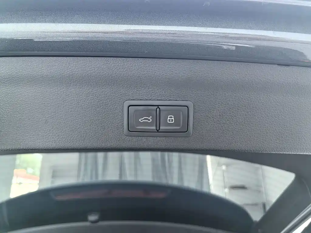 Audi Q3 2023 — фото 16