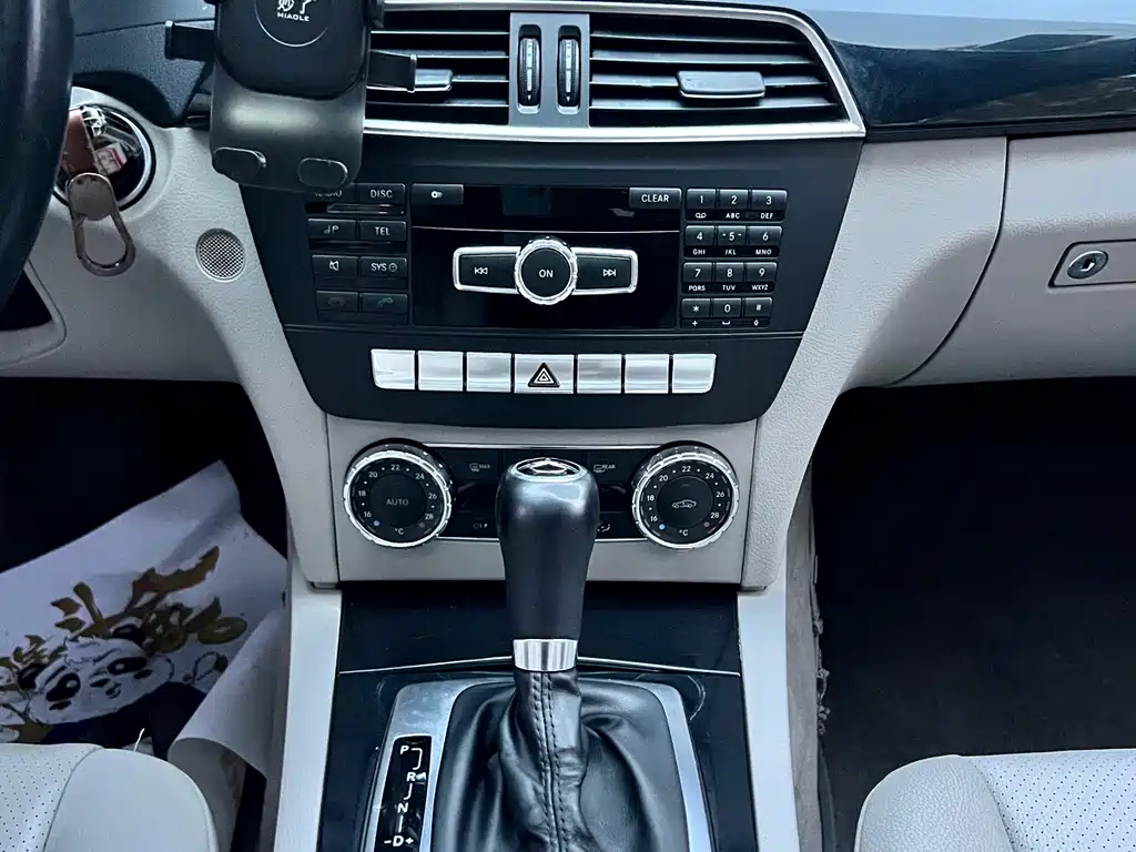 Mercedes-Benz C-Class 2012 — фото 9