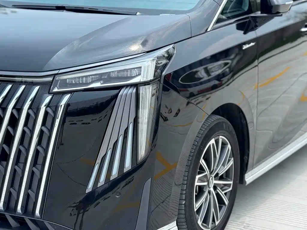 GAC Motor Trumpchi M8 2023 — фото 15