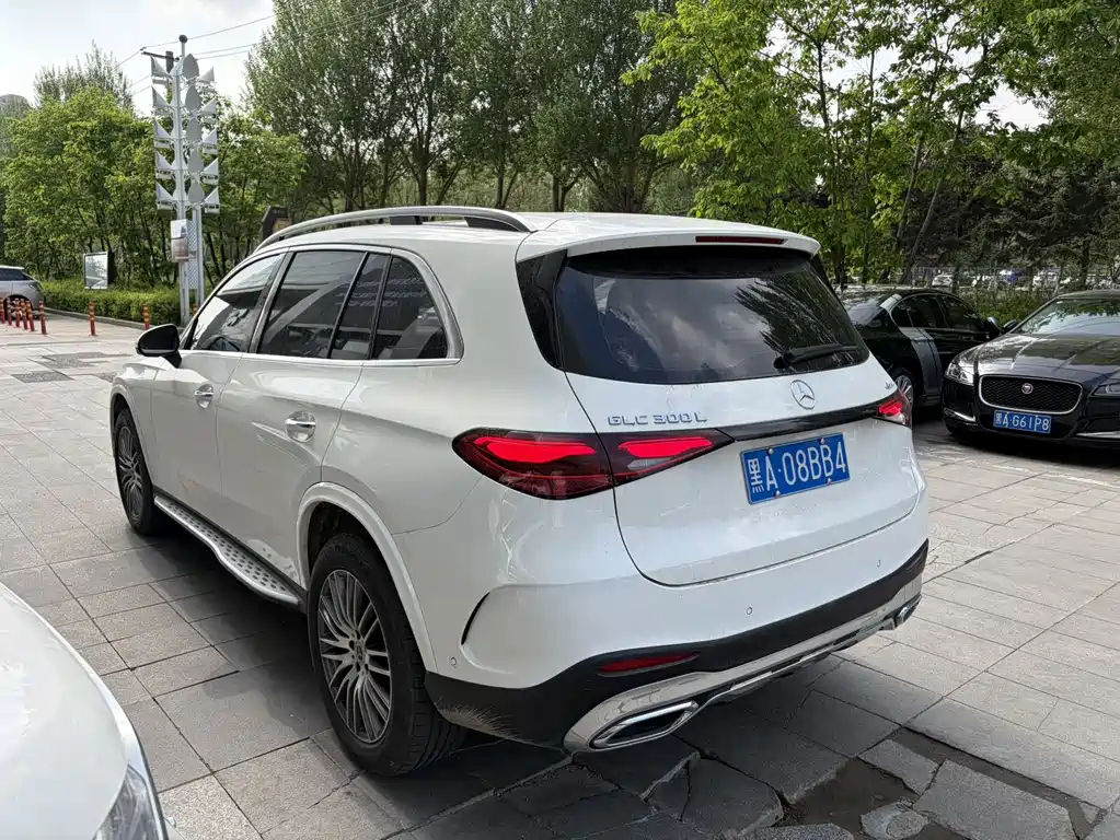 Mercedes-Benz GLC 2023 — фото 3
