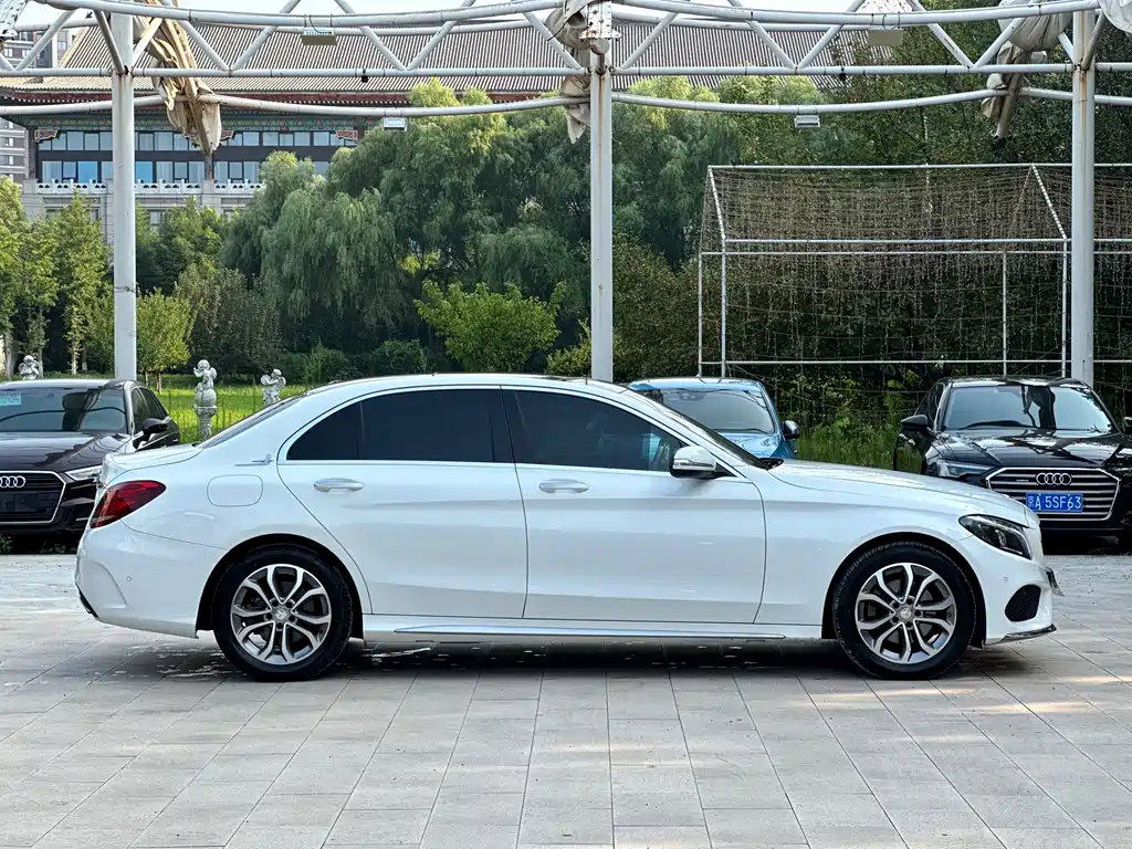 Mercedes-Benz C-Class 2015 — фото 4