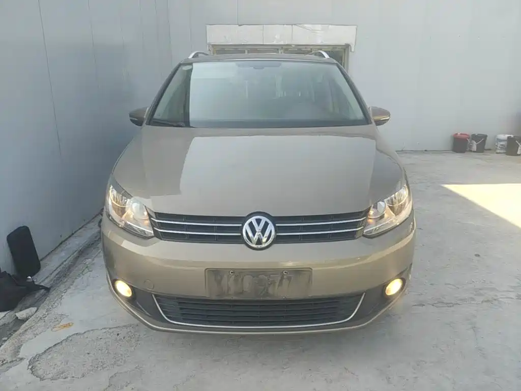 Volkswagen Touran 2015
