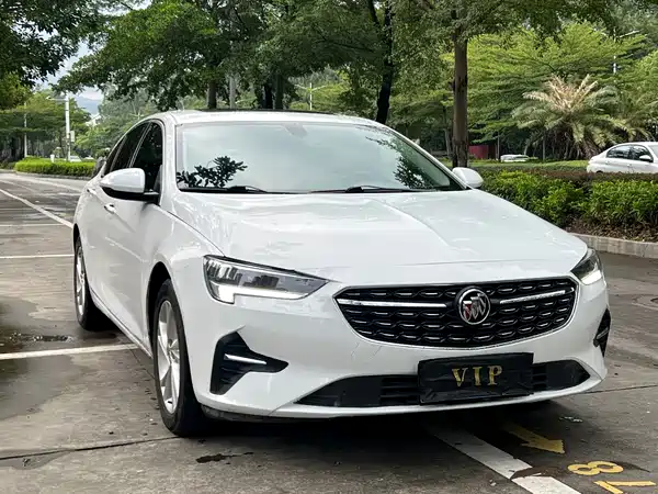 Buick Regal 2021