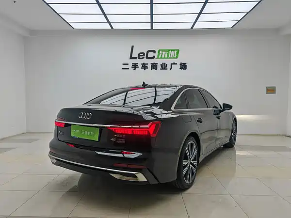 Audi A6L 2022