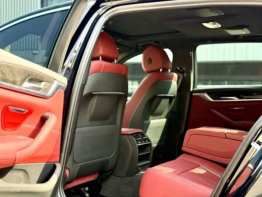 BMW 5 Series 2023