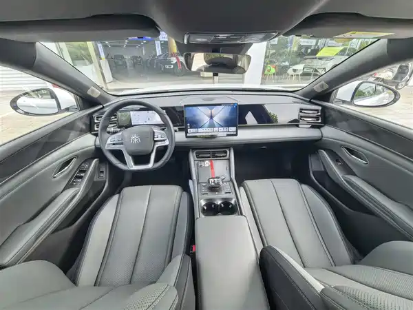 BYD Qin L 2025