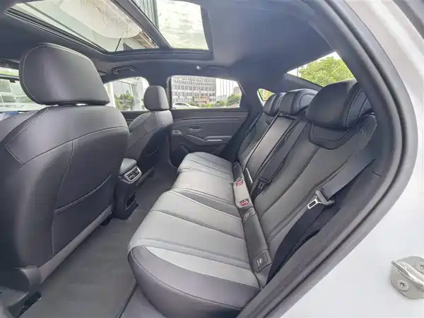 BYD Qin L 2025
