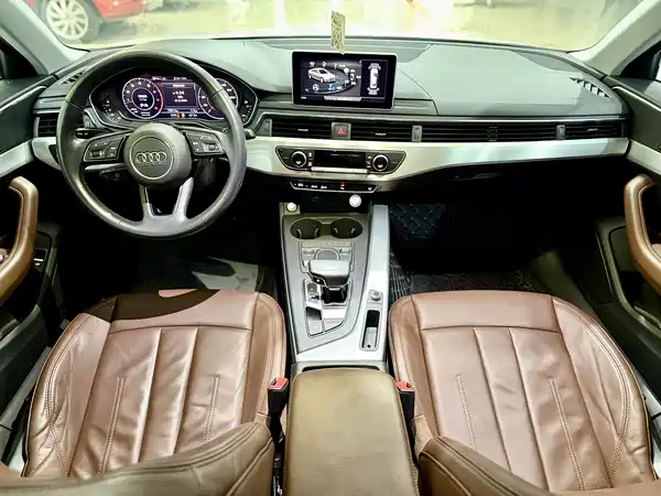 Audi A4L 2018