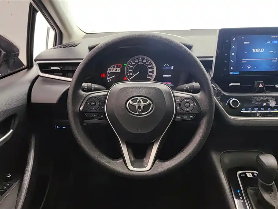 Toyota Corolla 2020 — фото 15