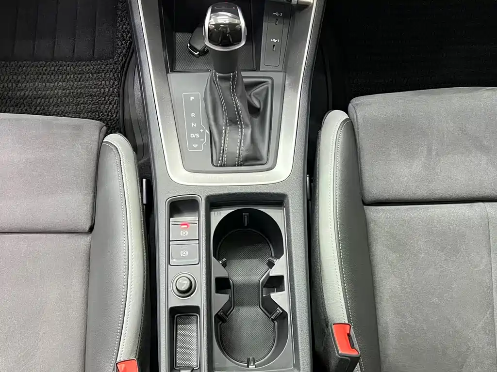 Audi Q3 2022 — фото 12