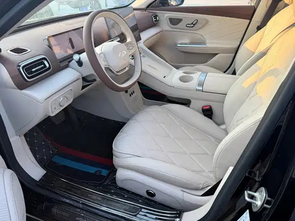 Chery Fengyun A9L 2025