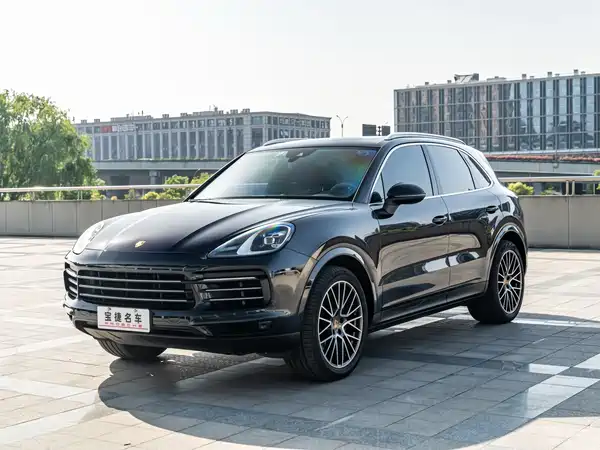 Porsche Cayenne 2021