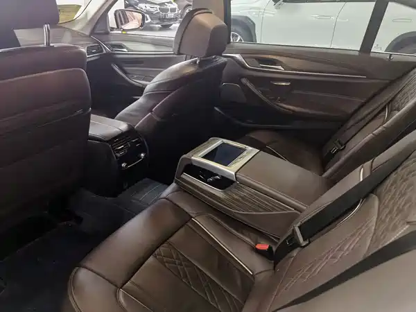 BMW 5 Series 2020