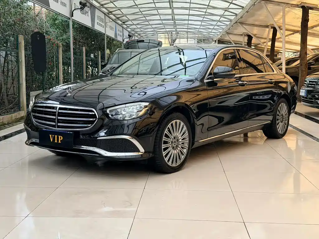 Mercedes-Benz E-Class 2022 — фото 10